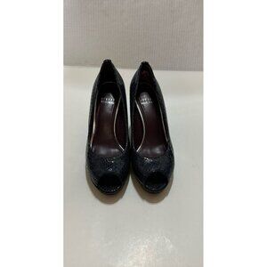 Stuart Weitzman Snake Print Embossed Peeptoe Heels in Dark Gray Size 7.0